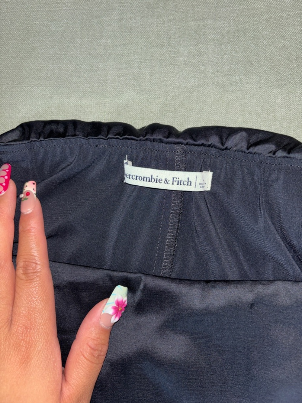 Abercrombie Satin Mini Skort with Side Slit - Picture 4 of 4